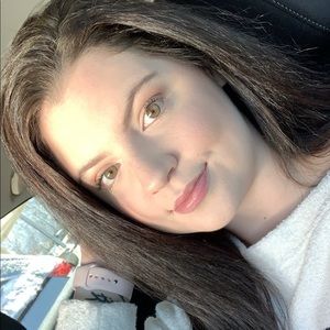 Meet your Posher, Abby